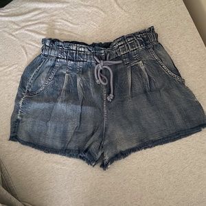Vici Harbor City Pocketed Frayed Hem Shorts